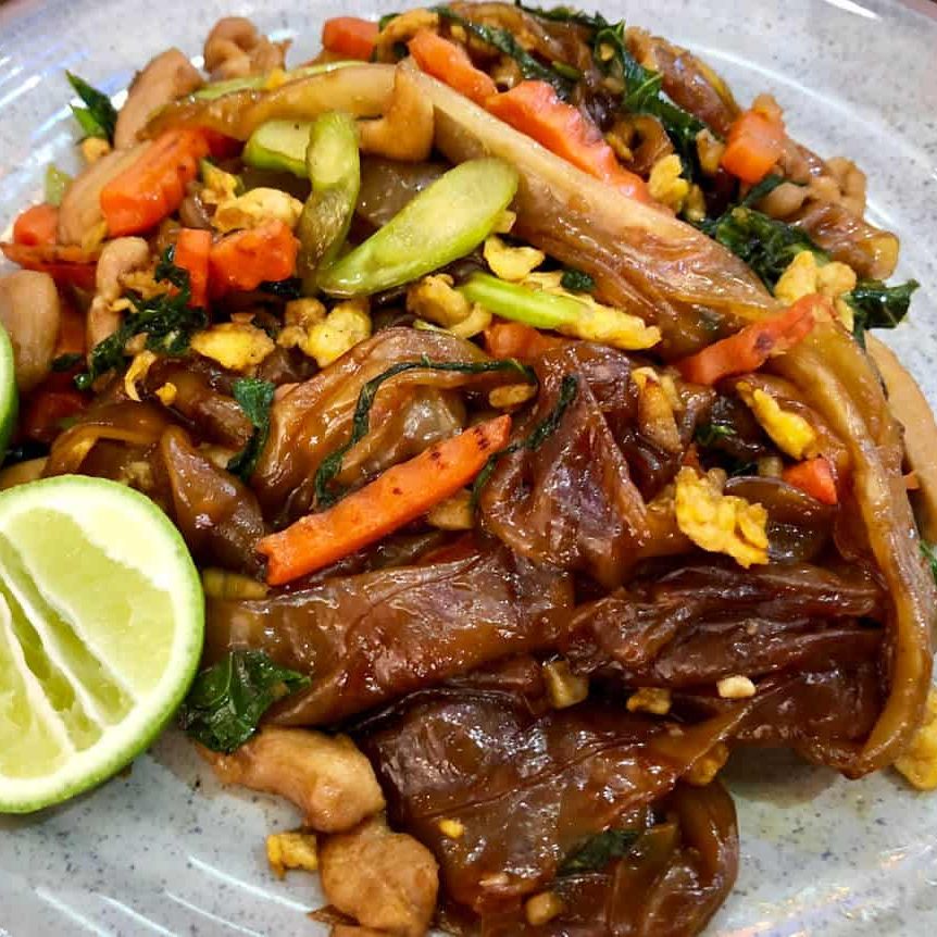 Chicken Pad See Ew or Pad Si Ew Kung